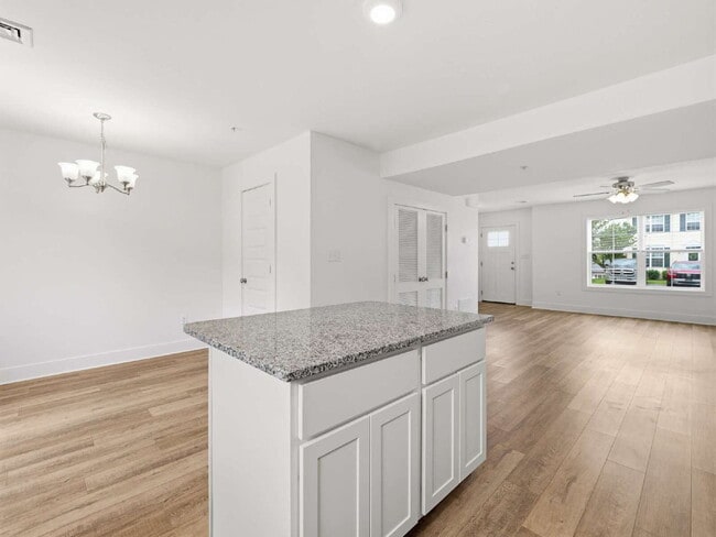 Building Photo - 8780 Hillside Way