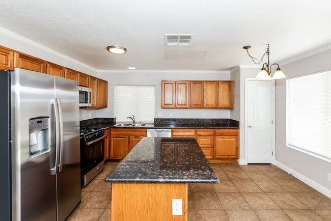 Building Photo - 1417 Heavenly Ct