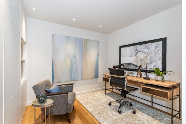 Building Photo - 17 Guy Pl