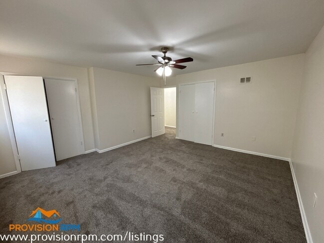 Building Photo - 5138 Clacton Ave