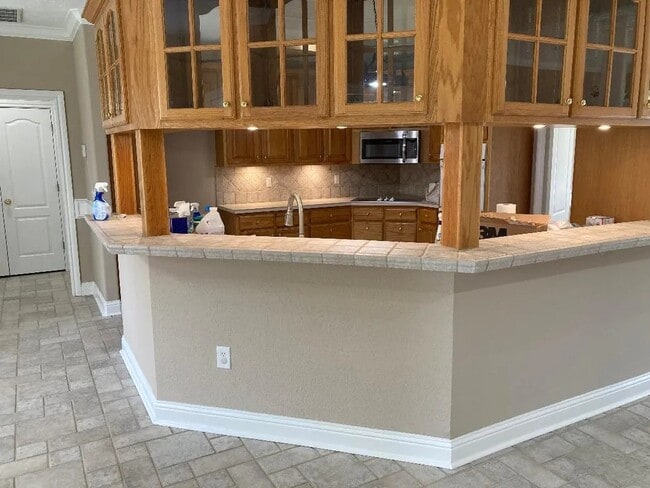 Building Photo - 1802 Juniper Ln