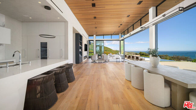 Building Photo - 3881 Puerco Canyon Rd