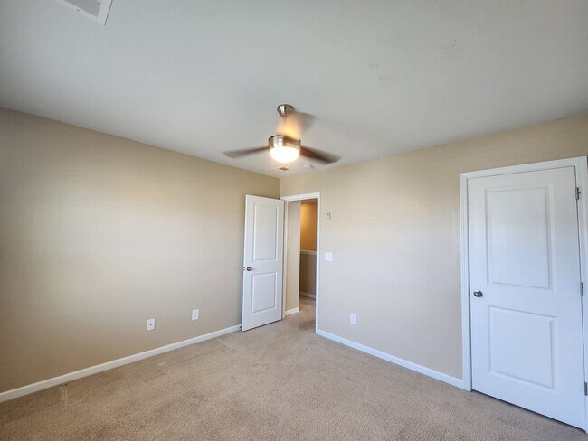 Building Photo - True Southern Living In Lindera Preserve!