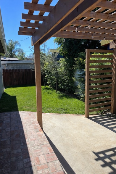 Building Photo - 7055 Comanche Ave