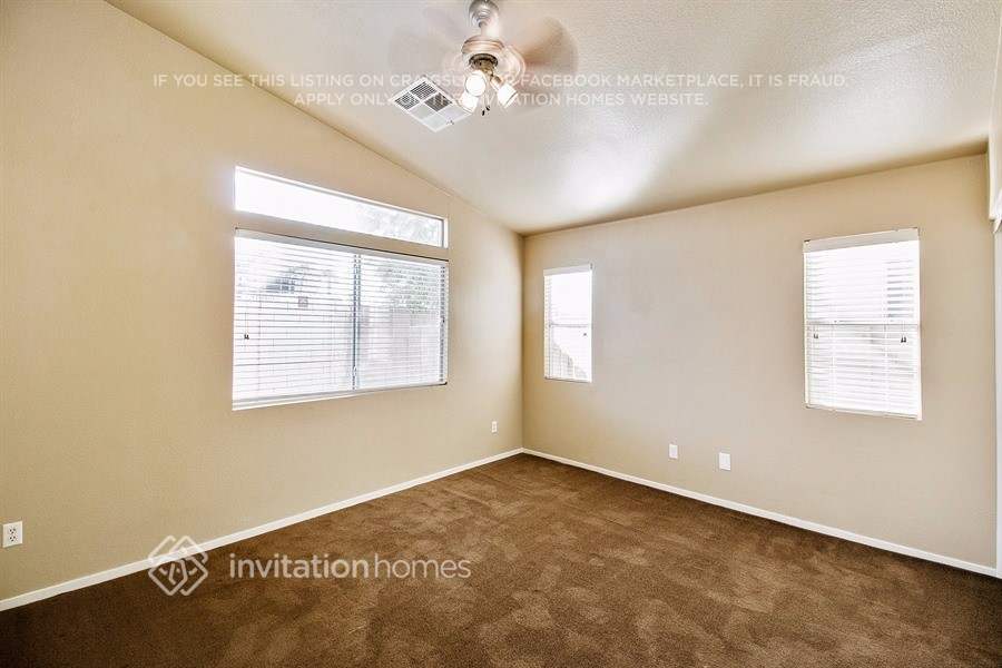 Building Photo - 7285 Golden Star Ave