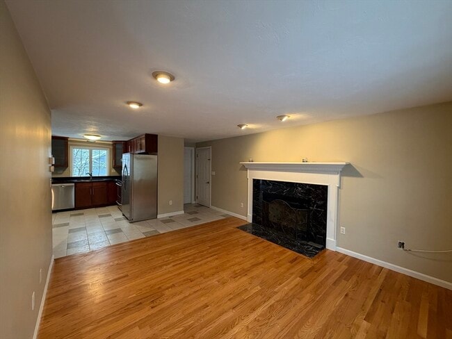 Building Photo - 25 Wren Terrace