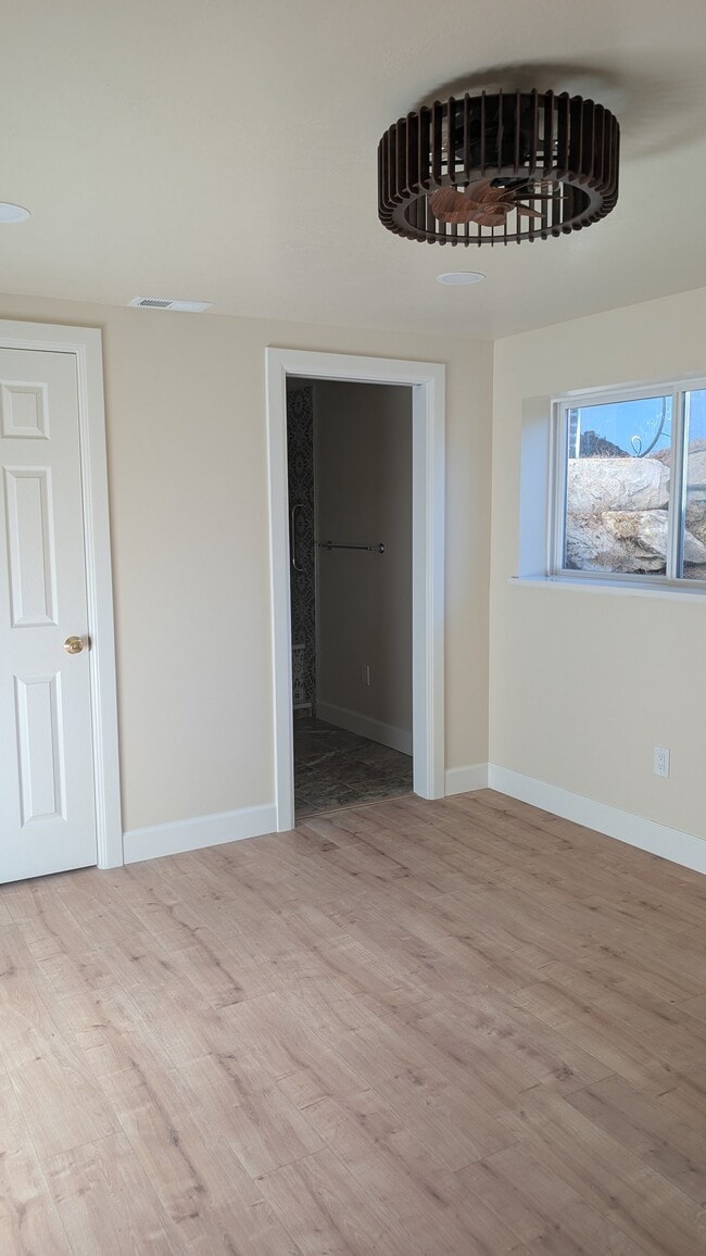 Building Photo - 9302 Sunrise Park Dr