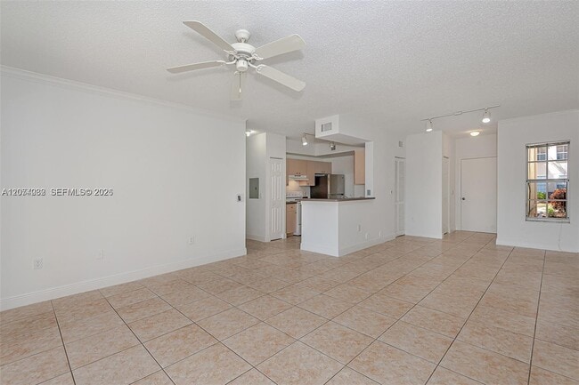Building Photo - 2452 Centergate Dr