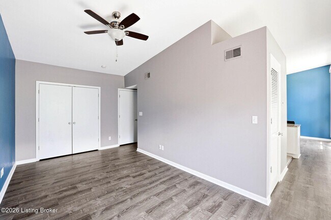 Building Photo - 2745 Grinstead Dr