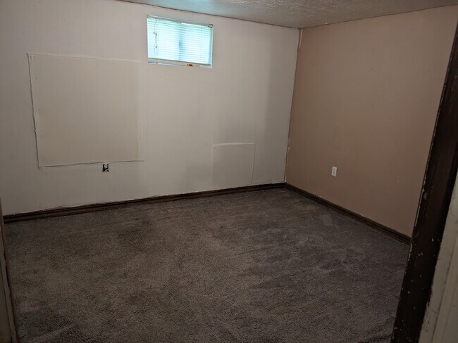 Building Photo - 129 N Johnson Ave