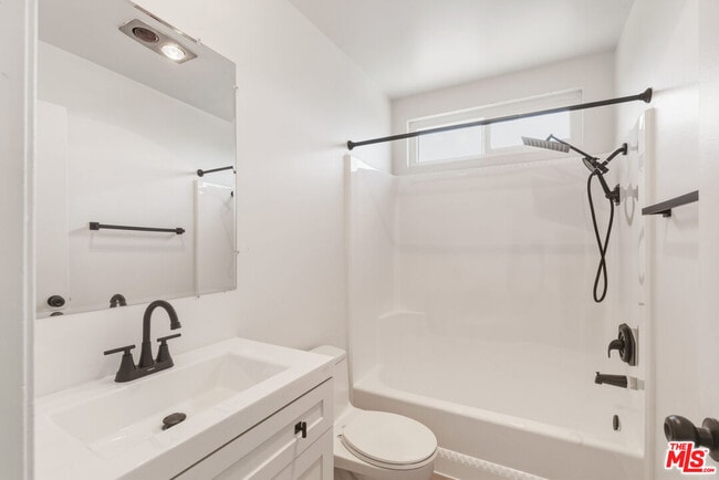 Building Photo - 2020 Graham Ave