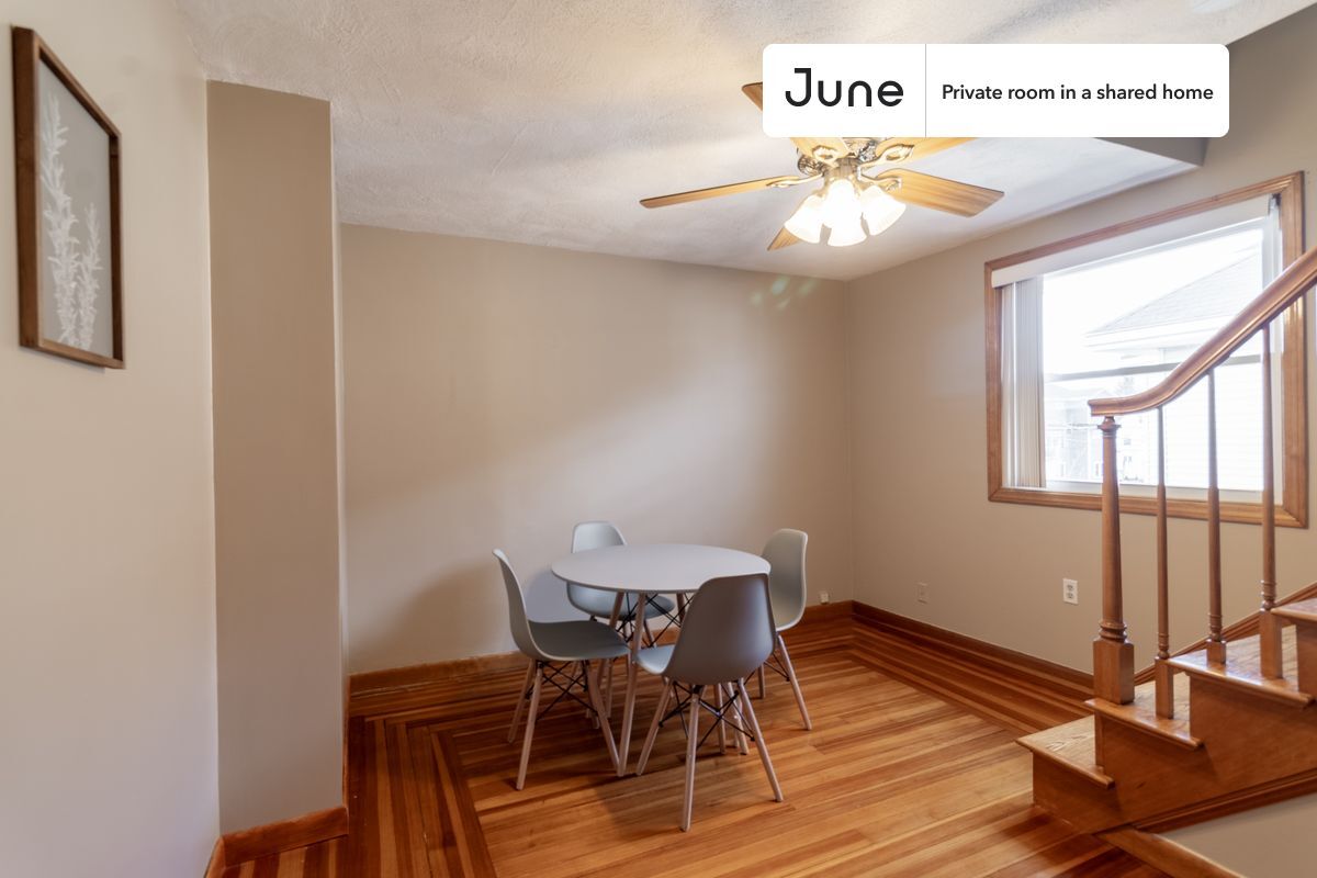 Building Photo - Room in Shared 5 bed/2 bath home in Medford
