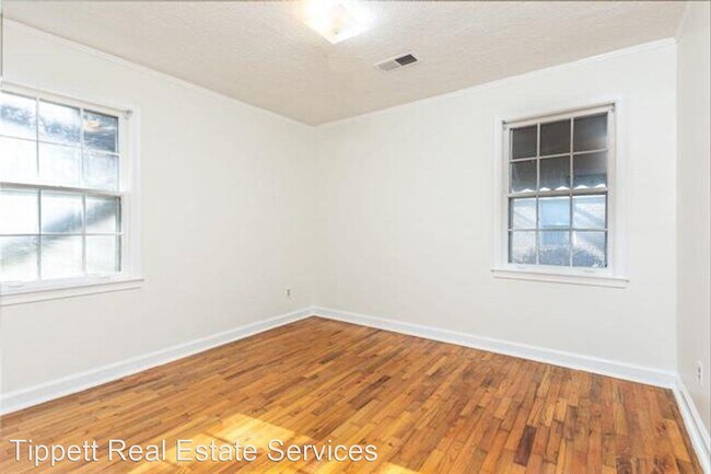 Building Photo - 3 br, 1 bath House - 3871 Lytle Cir