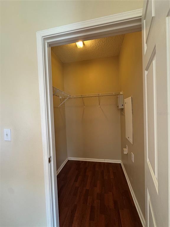 Building Photo - 14214 Fredricksburg Dr