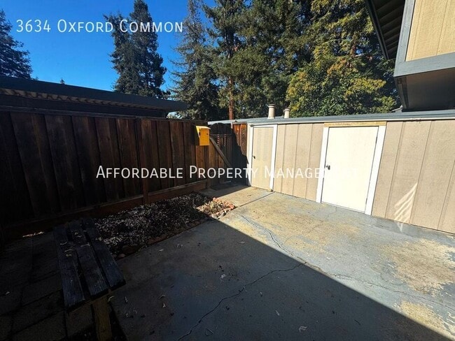 Building Photo - 3634 Oxford Common