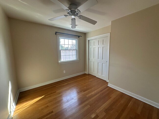 Building Photo - Call Amanda Tate at (757)289-6810 for more information