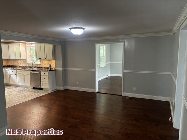 Building Photo - 143 McCully Ln