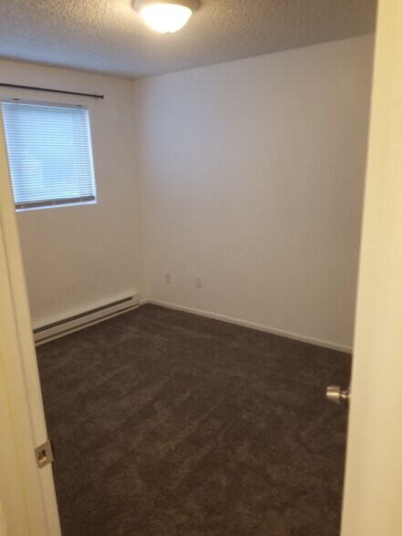 Building Photo - 2500 Howard Ave