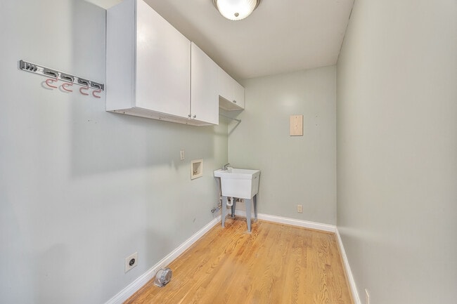 Building Photo - 20401 Matterhorn Dr