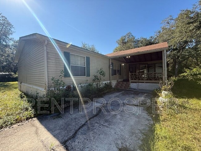 Building Photo - 18240 Lynbrook Rd