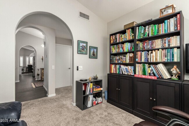 Building Photo - 10428 E Hercules Dr
