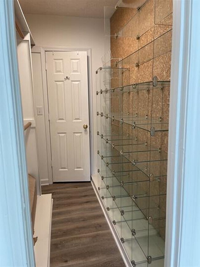 Building Photo - 509 11th St