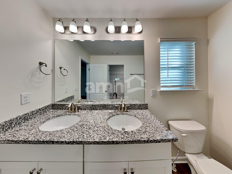 Building Photo - 73 Shelby Ct