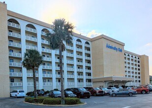Building Photo - Fully Furnished Admiralty Club Riverfront ...