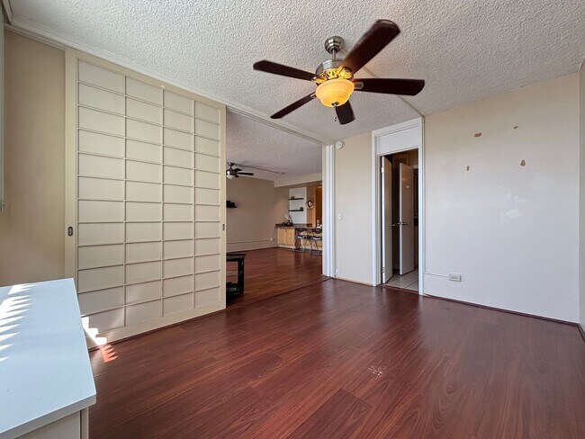 Building Photo - 1676 Ala Moana Blvd