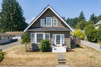 Building Photo - 519 N 5th St