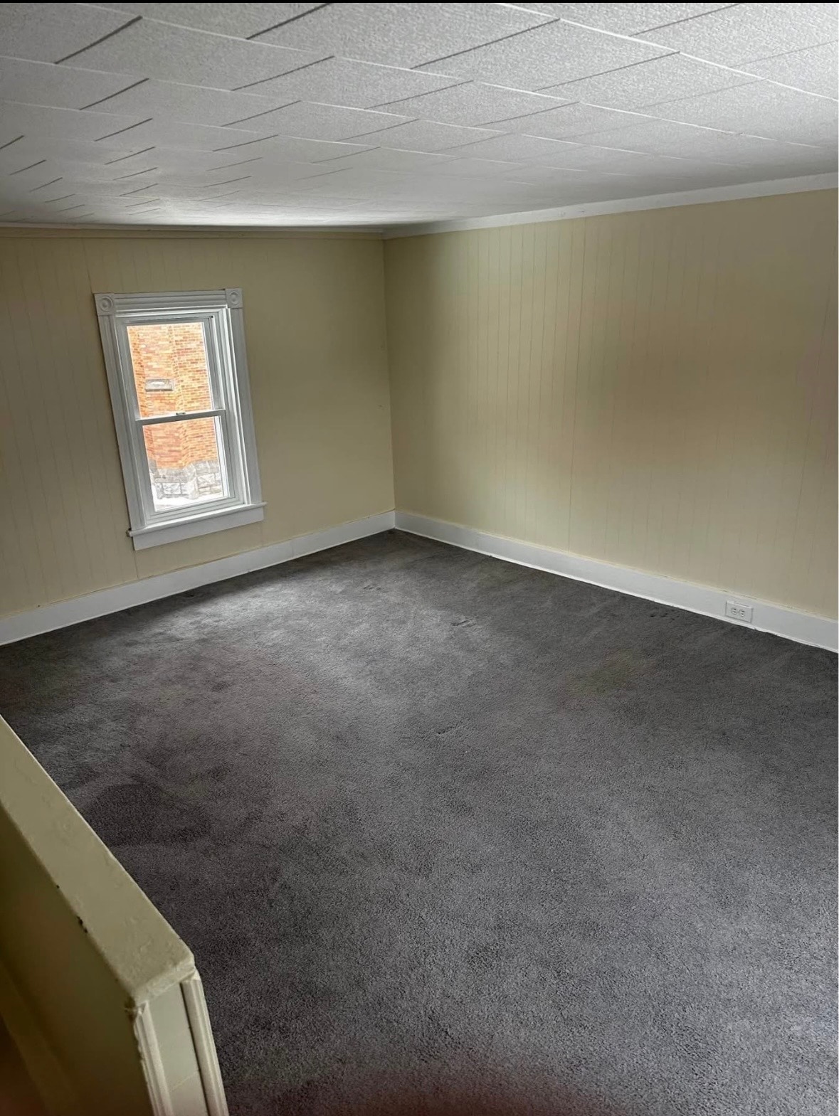 Building Photo - 1249 Main St