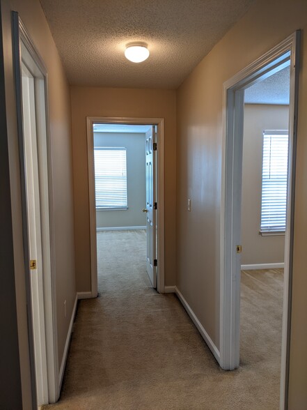 Building Photo - 1629 River Main Ct