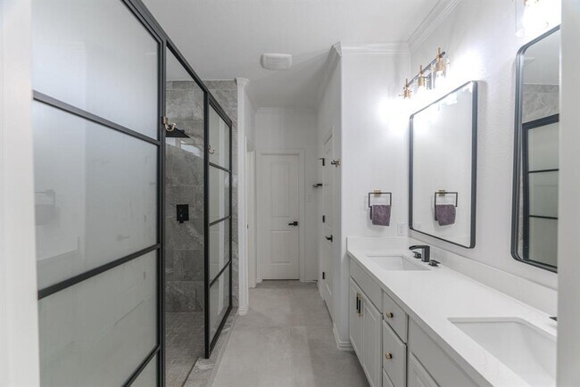 Building Photo - 19 Nagshead Pl