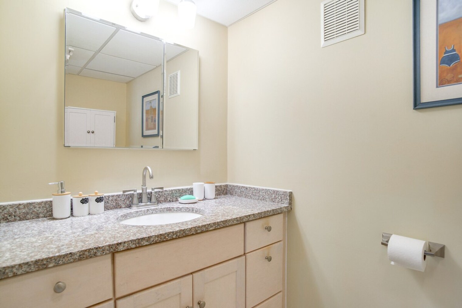 Building Photo - 89 Sunset Cir