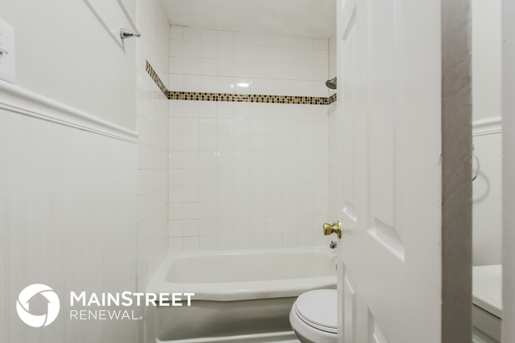 Building Photo - 1549 Nelson Ave