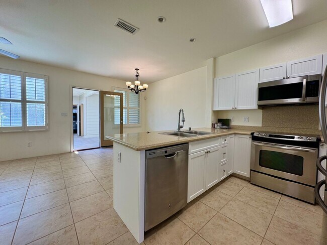 Building Photo - 91-1371-1371 Keoneula Blvd