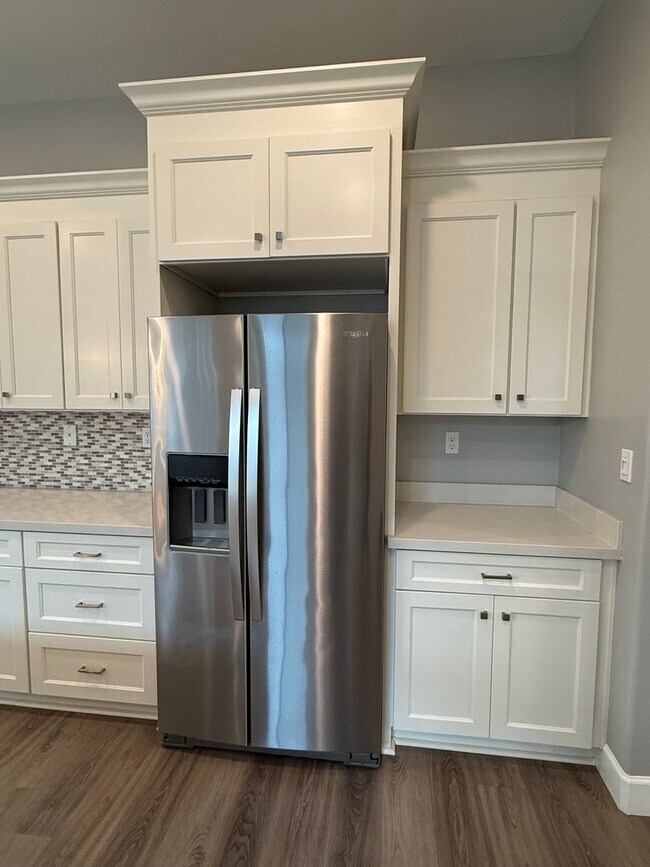 Building Photo - Gorgeous 4 Bedroom 3 Bathroom Single Level New Construction Home in Northeast Santa Rosa