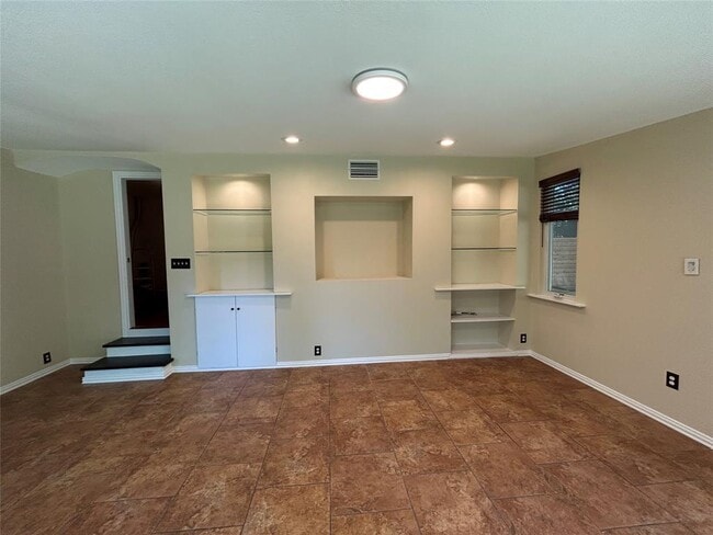Building Photo - 11701 Rustic Rock Dr