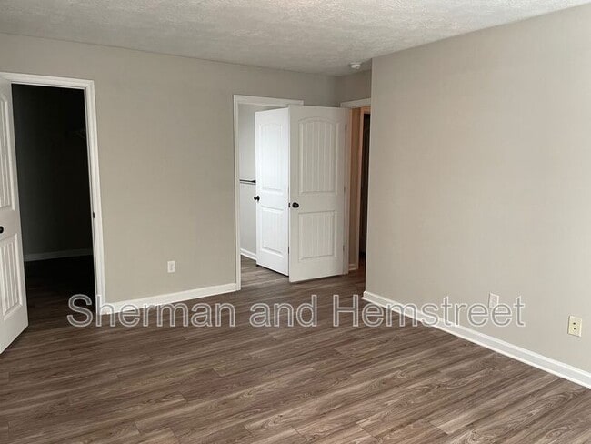 Building Photo - 3800 London Ct SW