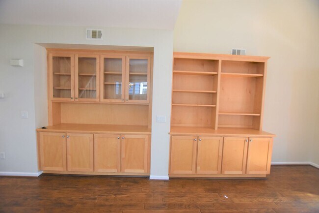 Building Photo - Gorgeous Home in Desirable Los Gatos: Four Bedrooms, Two and One-Half Bathrooms SFR