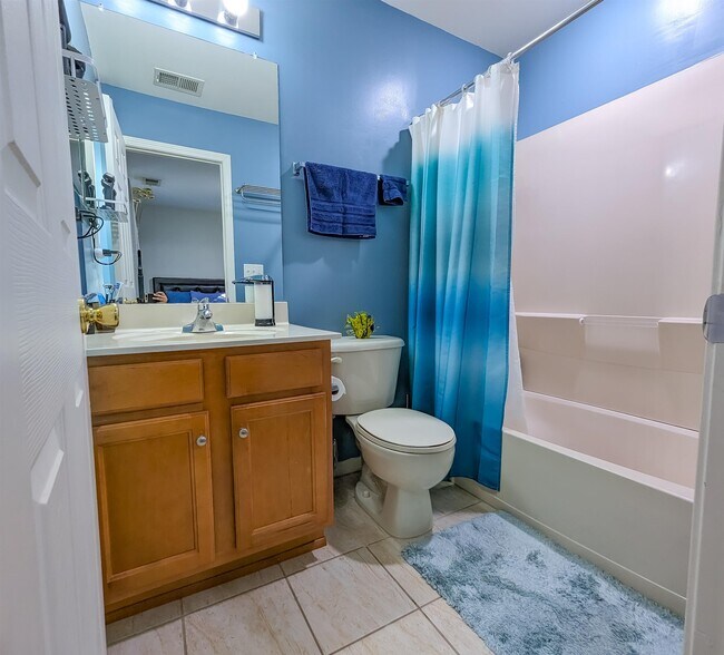 Building Photo - 47 Mallard Pl