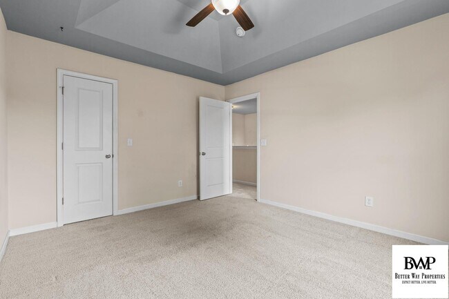 Building Photo - 11 Belhaven Dr