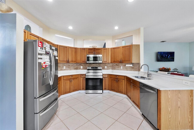 Building Photo - 3527 Chesapeake Cir