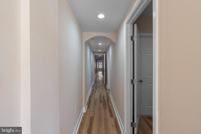 Building Photo - 919 Stiles St