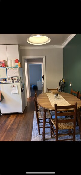 Building Photo - 25 S Merton St