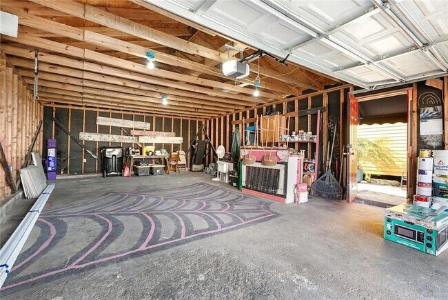 Building Photo - 1837 Touro St