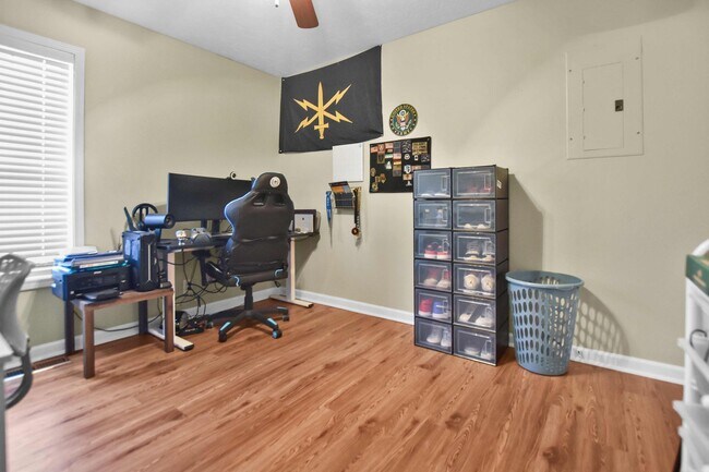 Building Photo - Pet Friendly Three Bedroom with Bonus!