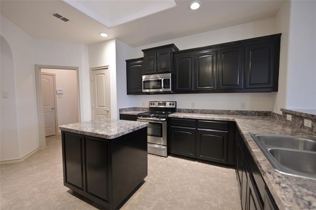 Building Photo - 2908 Bahar Dr