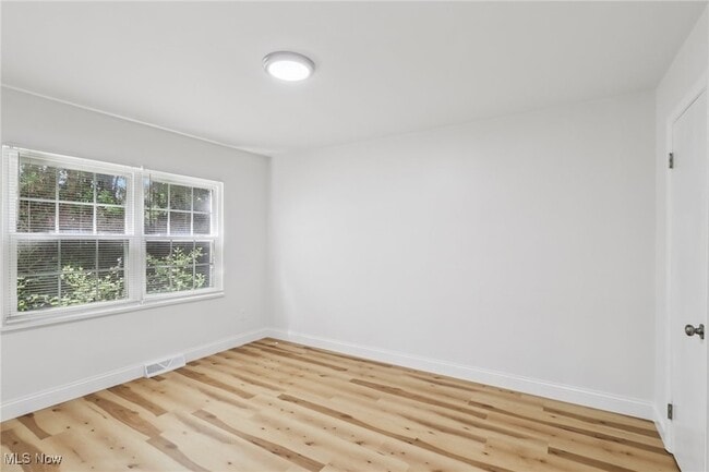 Building Photo - 3279 Warrensville Center Rd