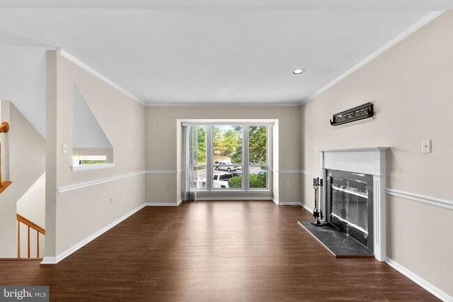 Building Photo - 7745 Chatfield Ln